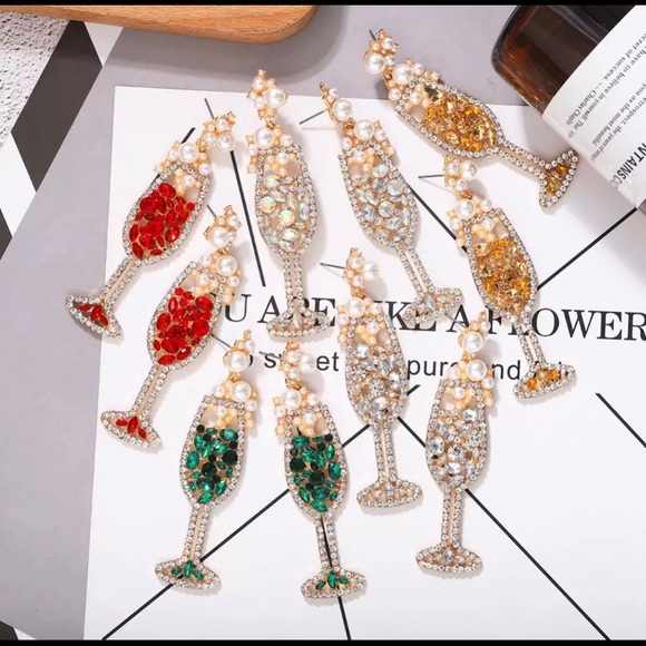 Champagne glass Bubbly Dangle Earrings Party - Picture 6 of 13